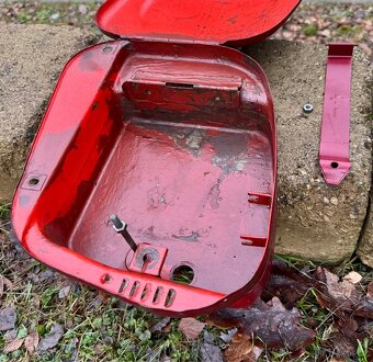 Jawa CZ kyvacka i pulbuben - kastlik baterie - 17