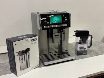 Kávovar DeLonghi ESAM6900.M EXCLUSIVE - 17