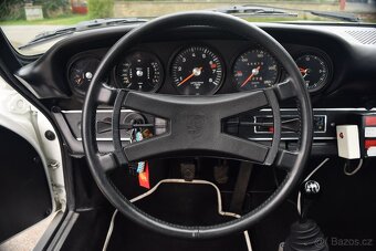 Porsche 911 Carrera RS - 17
