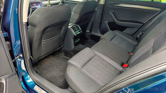 Škoda SUPERB Combi III 3 2.0TDI DSG Style Webasto tažné pano - 17