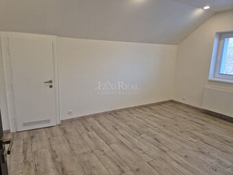 Pronájem bytu 3+1, 84 m2, balkon, sklep, Sluhy - 17