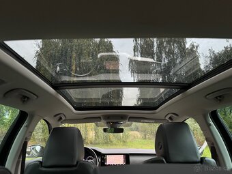 Škoda Octavia IV 1.5 TSI 110kw TAŽNÉ/VIRTUAL/PANORAMA - 17