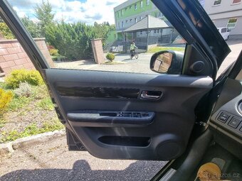 Swift 1.3 GL 5dveří  4x4 - 17