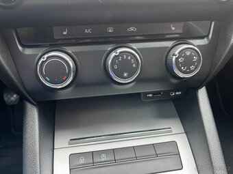 Škoda Octavia 3 Kombi - AMBIENTE - 17