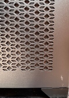 Výkonný herní počítač - 17