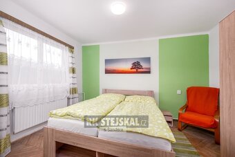 Prodej rekonstruovaného, patrového a částečně podsklepeného  - 17