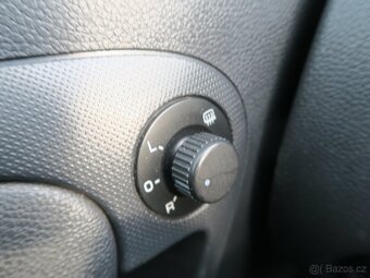 ŠKODA ROOMSTER 1.2 HTP 51kW 1.MAJITEL MÁLO KM - 17