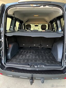 Dacia Dokker 1.6i 75KW 1.MAJITEL SERVISKA TEMPOMAT TAŽNÉ ZAŘ - 17