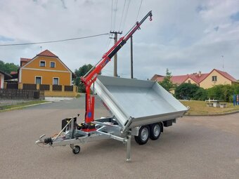 Třístranný sklápěč s rukou - 17