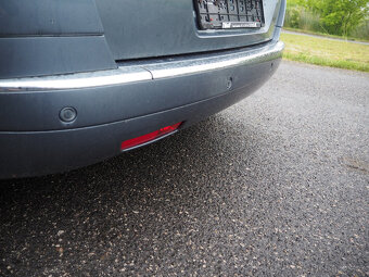 Citroen C4 Picasso 1.6 HDI KLIMA, park. senzory, 1 majitel - 17
