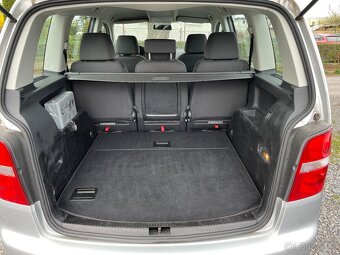 VW Touran 1,9 TDi Serviska, ALU, Tempomat - 17