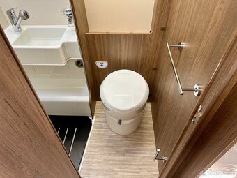 V0349 - MILLER NEW YORK MODEL 2026 - 17