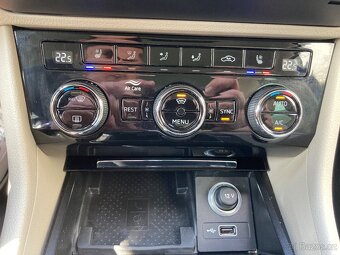 Škoda Superb III combi 2.0TDi 140kW DSG Virtual Alu 19" - 17