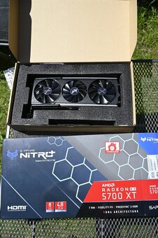 Sapphire Nitro+ Radeon RX 5700 XT 8GB - 17