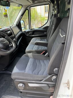 Iveco Daily 35S16 plachta rok 2020 - 17