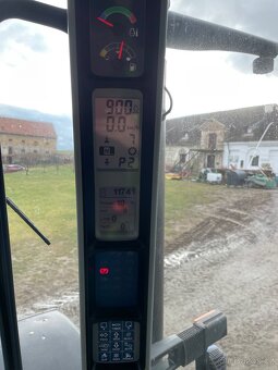 Traktor New holand T 8040 - 17