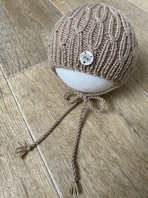 Ručně pletená dětská čepice 0-3 měs. různé barvy - 17