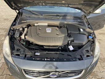 Volvo V60 2.0D D4 120kw pětiválec R-DESIGN, xenony - 17