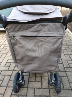 Kočárek Britax B-motion 4 + autosedačka zdarma - 17