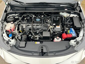 ► TOYOTA COROLLA 1.8 HYBRID GR SPORT E-CVT LED-KAMERA-TAŽNÉ - 17