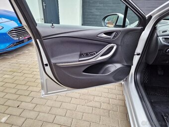 OPEL Astra Sports, 1.6 CDTi, r.v. 2019, plný servis - 17