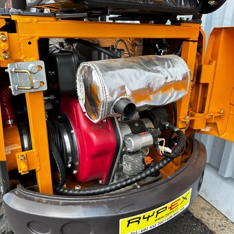 Minibagr RYPEX RP8M2 TOP stroj - 17