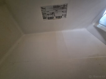 Darují za odvoz  vestavnou ledničku Whirpool - 17