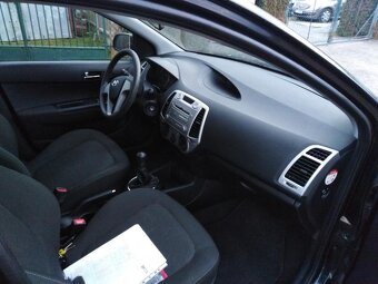 HYUNDI i20  1,2-16V benzin 57 KW, rv 2012  KLIMA - 17
