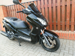 Yamaha X-Max 250 - 17