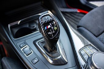 BMW Rad 1 M 140i xDrive Shadow A/T - 17