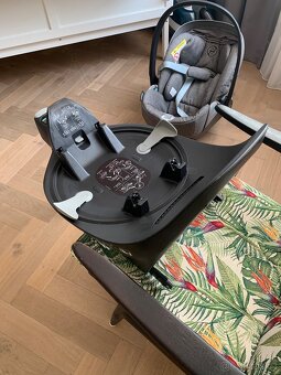 Autosedačka Cloud Z2 i-Size Plus 2022 + Isofix (otočná zákla - 17