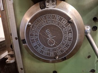 Malá nástrojařská frézka 675P - 17