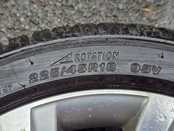 Škoda Octavia - zimní orig. ALU sada Perseus 5x112 R18 - - 17