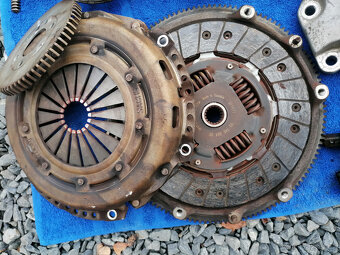 Peugeot Citroen Mini BMW 1,4 VTi díly motoru - 17