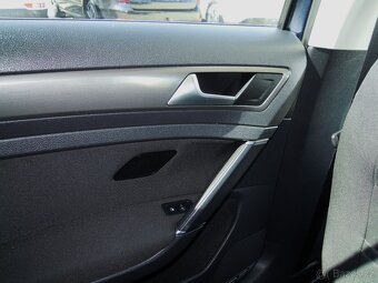 Volkswagen Golf 1.4TSi COMFORTLINE - SERVIS - 17