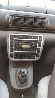 Ford Galaxy 2.3i 107kW, 7 míst - 17