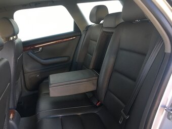 AUDI A4 B7 3.0i V6 AUT quattro, Max.výbava 162kW , TOP STAV - 17