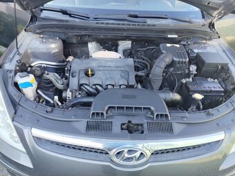 Hyundai i30 1.6 benzín 93KW-Koup.ČR,CEBIE,PO SERVISU - 17