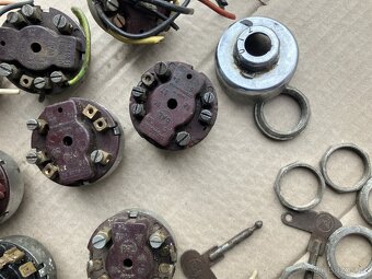 jawačz spínací skříňky - 17