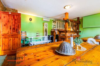 Prodej, komerční/ubytování, 300 m2, Na štěrkách 560, 69181 B - 17