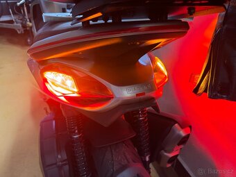 skůtr Piaggio Beverly 400 ZIMNÍ CENA - 17