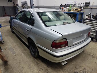 BMW e39 530d manuál /// M paket díly - 17
