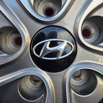 17"ZÁNO LETNÍ OBUTÁ KOLA 5x114.3 HYUNDAI i30+ČIDLA - 17