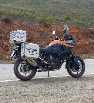 KTM ADVENTURE 1050 TOP STAV - 17