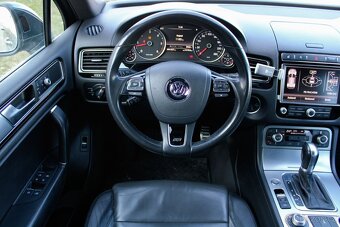 Touareg II 4.2 V8 TDI 4MOTION, 290kW, A8, 5d. 290kW - 17