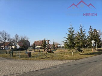 Pronájem cihlového bytu 3+1/B, 100 m2 + garáž, obec Všehrdy - 17