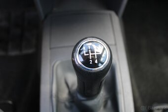 Volkswagen Polo 1,2i 40KW, r.v. 2007 - 17