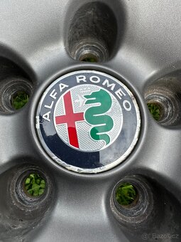 Prodám originální sadu ALU kol Alfa Romeo 17” s pneu - 17