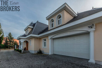 Prodej luxusní vily, 359 m2, pozemek 1059 m2, Praha Dolní Mě - 17