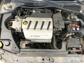 Renault Laguna II 1,9DCI 88kW COMBI 2001 - dily - 17